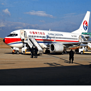 通化航空空运航空快运业稳步发展的原因是什么？